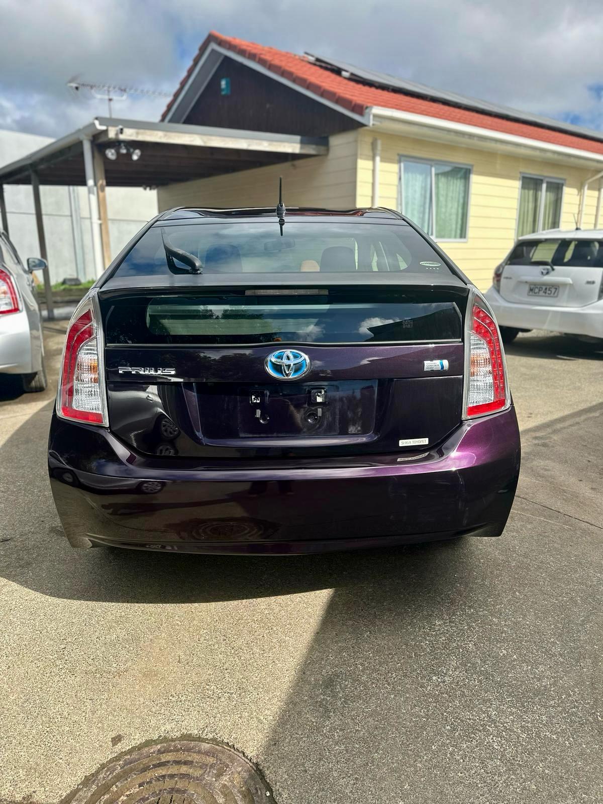 Toyota Prius 2012 Purple